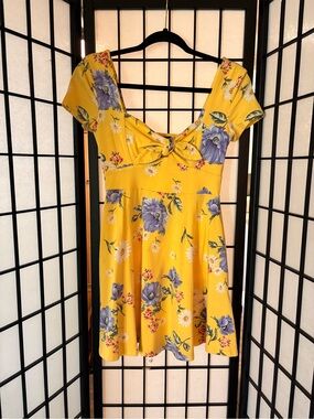 Forever 21 Yellow Floral Tie-Front Sundress